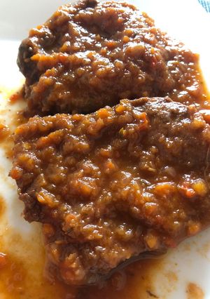 Una foto de Lengua en salsa