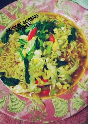 Foto resep Indomie goreng nyemek