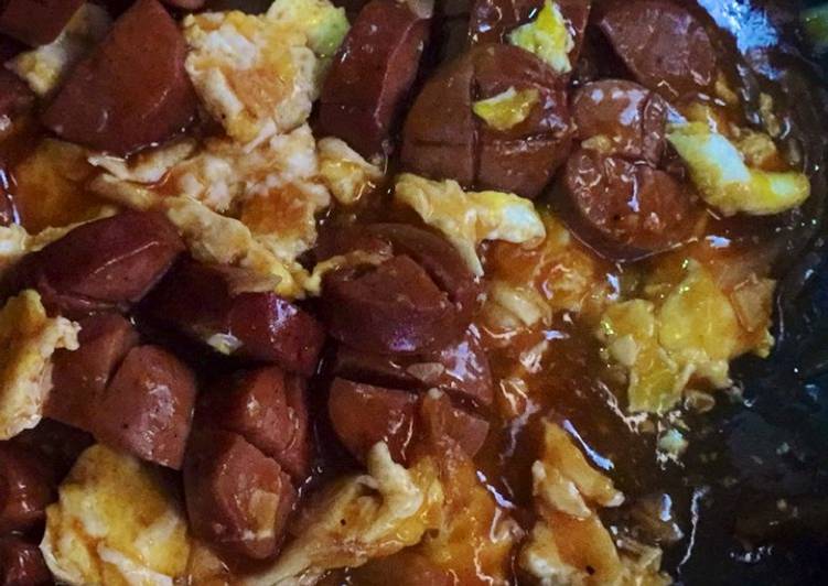 Resep BBQ sausages &amp; scrambled eggs Anti Gagal