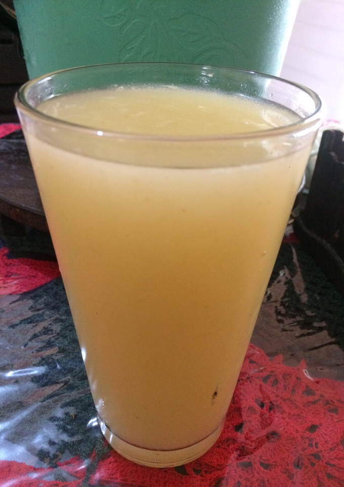 Una foto de Agua de guayaba con apio