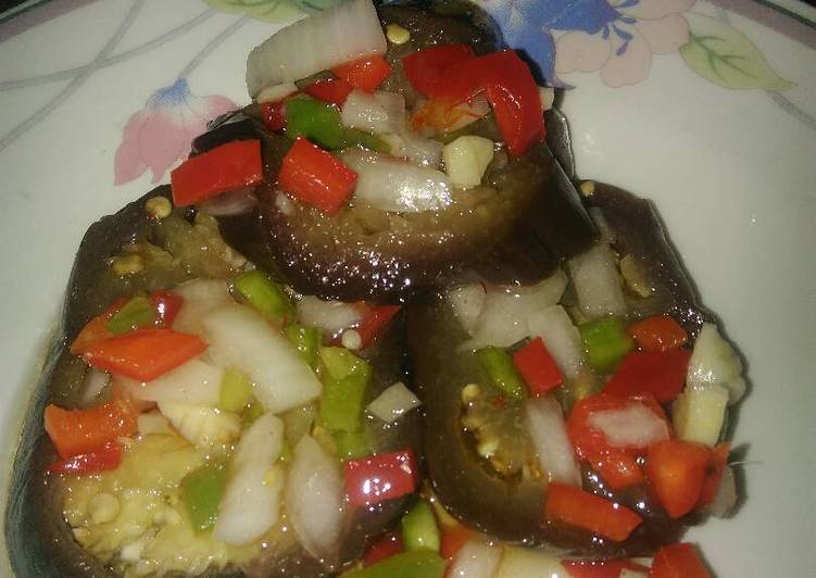 Berenjenas en vinagreta criolla