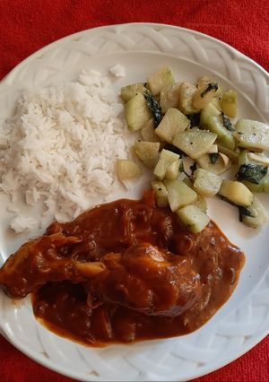 Una foto de Pollo al V8 y BBQ (sin grasa)