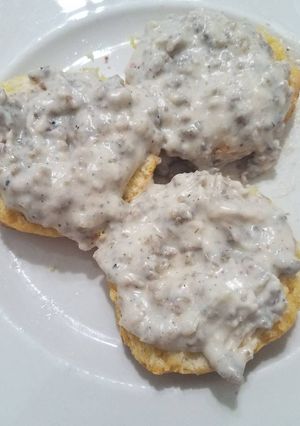 A picture of Sausage gravy.