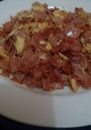 Una foto de Huevos con jamón