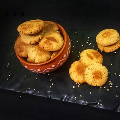 A picture of Multi grain Flour Sweet Mathri.