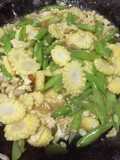 Tumis soleng buncis dengan telur