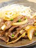 Sukiyaki-Style Stir-Fried Beef and Onions