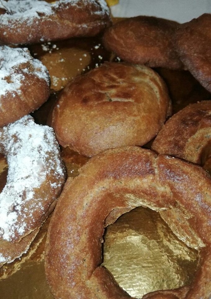 Una foto de Rosquillas centenas- La tonta, la lista y la ciega