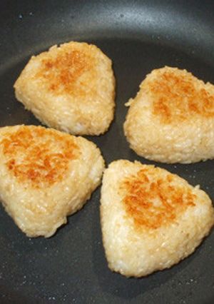 A picture of Grilled Rice Balls (Yaki Onigiri) with Miso, Soy Sauce, and Sugar – Leftover Rice Recipe.
