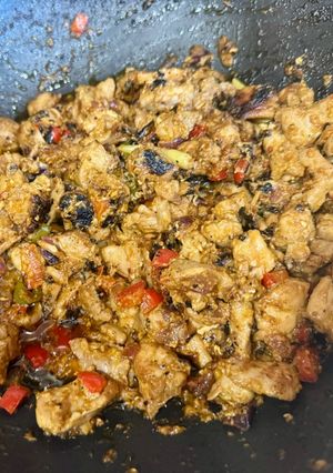 A picture of Chicken Sisig.