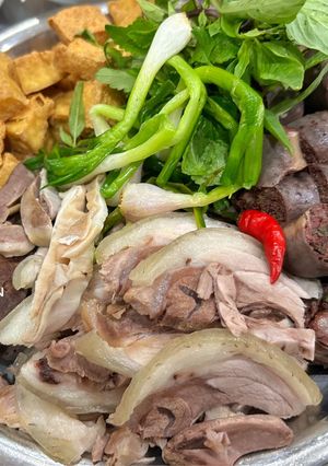 Hình của món Bún Đậu Mắm Tôm Lòng Heo Luộc.