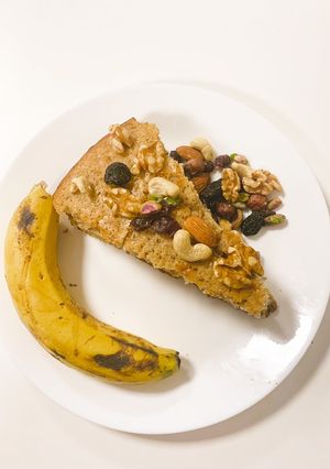صورة لوصفة خبز الموز ببذور الشيا والكتان والمكسرات🍌🍌