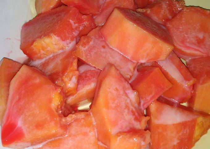 Resep Es Pepaya sirup merah putih, Enak