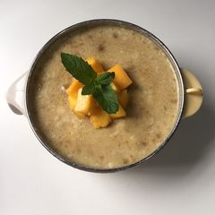 A picture of Mango yoghurt.