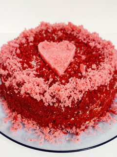 ரெட் வெல்வெட் கேக் (Red velvet cake recipe in tamil) செய்முறை முக்கிய புகைப்படம்