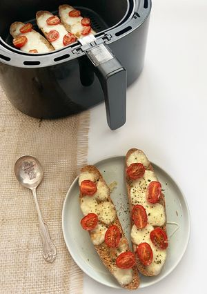 Une photo de Bruschetta à l’air fryer