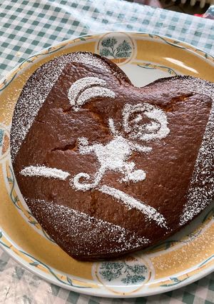 Une photo de Gâteau fruité aux raisins, pomme et citron /gingembre