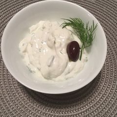 A picture of Thick creamy tzatziki🇬🇷.