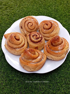 A picture of Cinnamon rolls.
