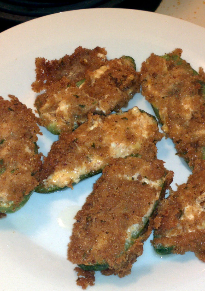 A picture of Fried jalapeno poppers.
