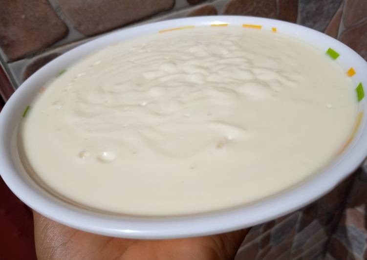 Homemade mayonnaise