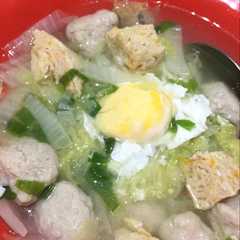 A picture of Bakso Ayam Tanpa Tepung.