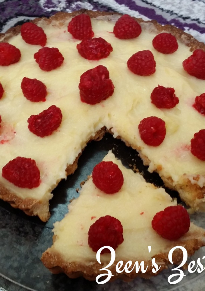 A picture of Vanilla Raspberry Tart.