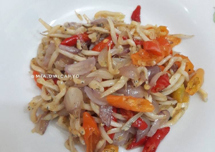 Bagaimana mengolah Tumis Bawang Kekinian Lezat