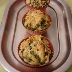 Baked veggie mac and cheese cups A picture of Baked veggie mac and cheese cups.