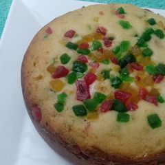 A picture of Tutti Frutti Cake.
