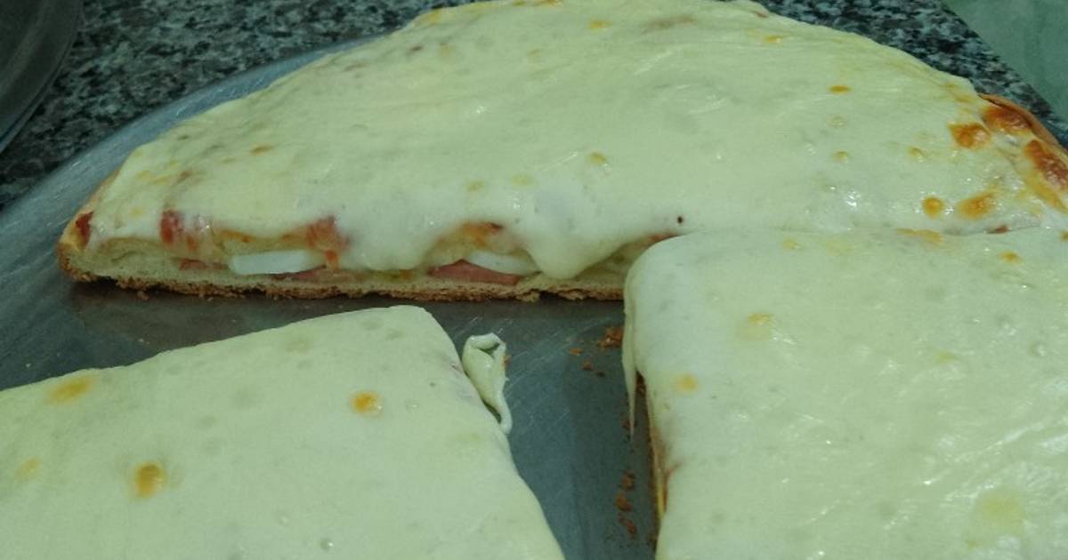 Pizza rellena con mozzarella Receta de Juan Alberto Harguindeguy ...