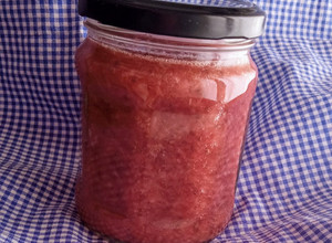 Una foto de Mermelada de frutilla con chía y sin azúcar