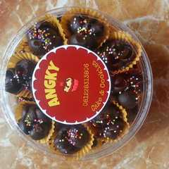 A picture of Coco crunch cookies.