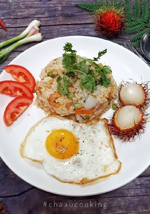 Hình của món Cơm chiên chôm chôm.