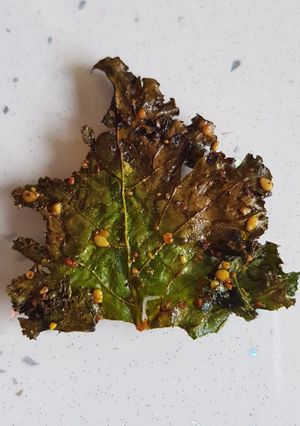 Una foto de Chips de kale
