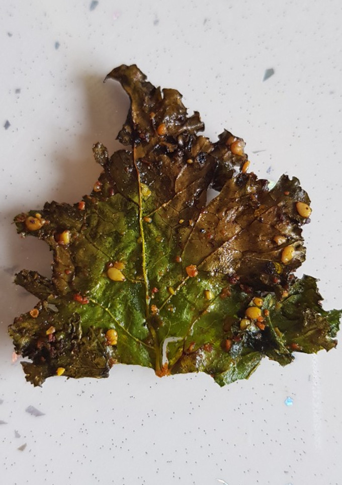 Una foto de Chips de kale