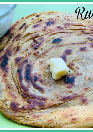 A picture of Besan stuffed parantha.
