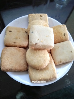 A picture of Coconut Cookies.