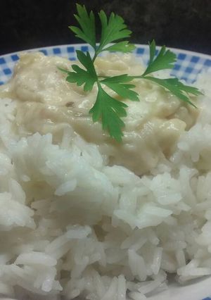 Una foto de Salsa blanca fácil con cebolla