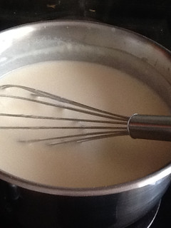 Una foto de Bechamel con aceite de oliva