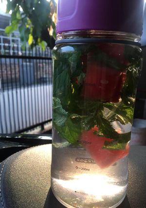 Foto resep Infused Water MaMin (Semangka vs Daun Mint)