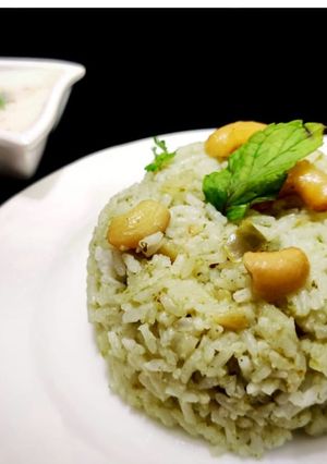 A picture of Mint pulao.