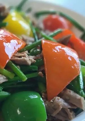 三色椒炒鴨絲 的食譜成品照片