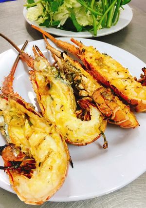 Hình của món Tôm hùm nướng bơ tỏi.