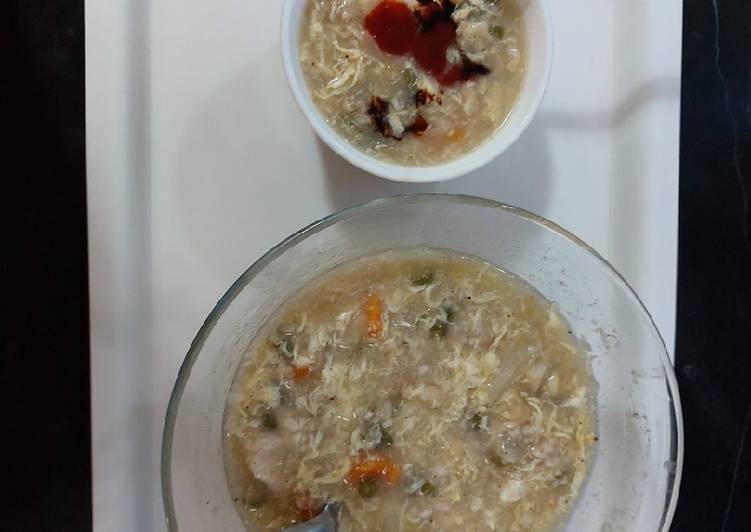 Recipe of Quick Oats chicken and veg soup/ healthy and delicious creamy soup