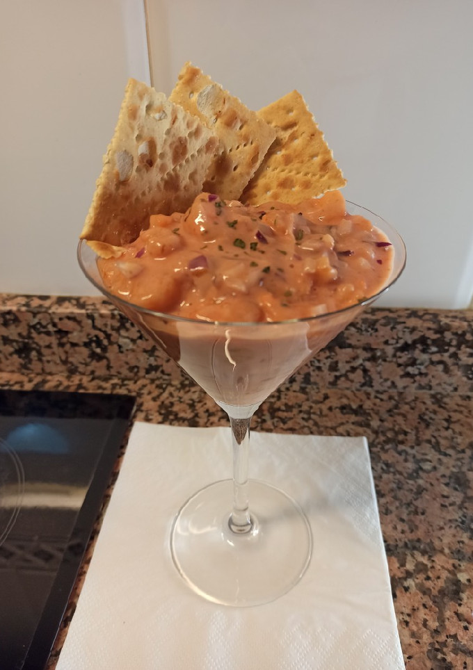 Una foto de Coctel de camarones (gambas aquí en España)