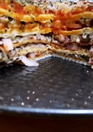 Una foto de Pizza pastel | Pizza de 5 pisos