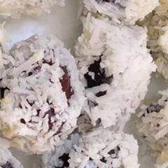 A picture of Coconut creamy dates.