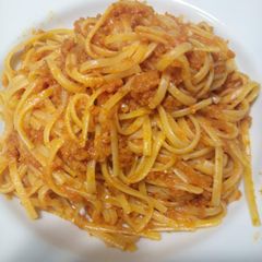 A picture of Spaghetti vegetarian Seitan Bolognese.