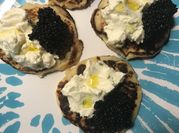 Una foto de blinis gourmet